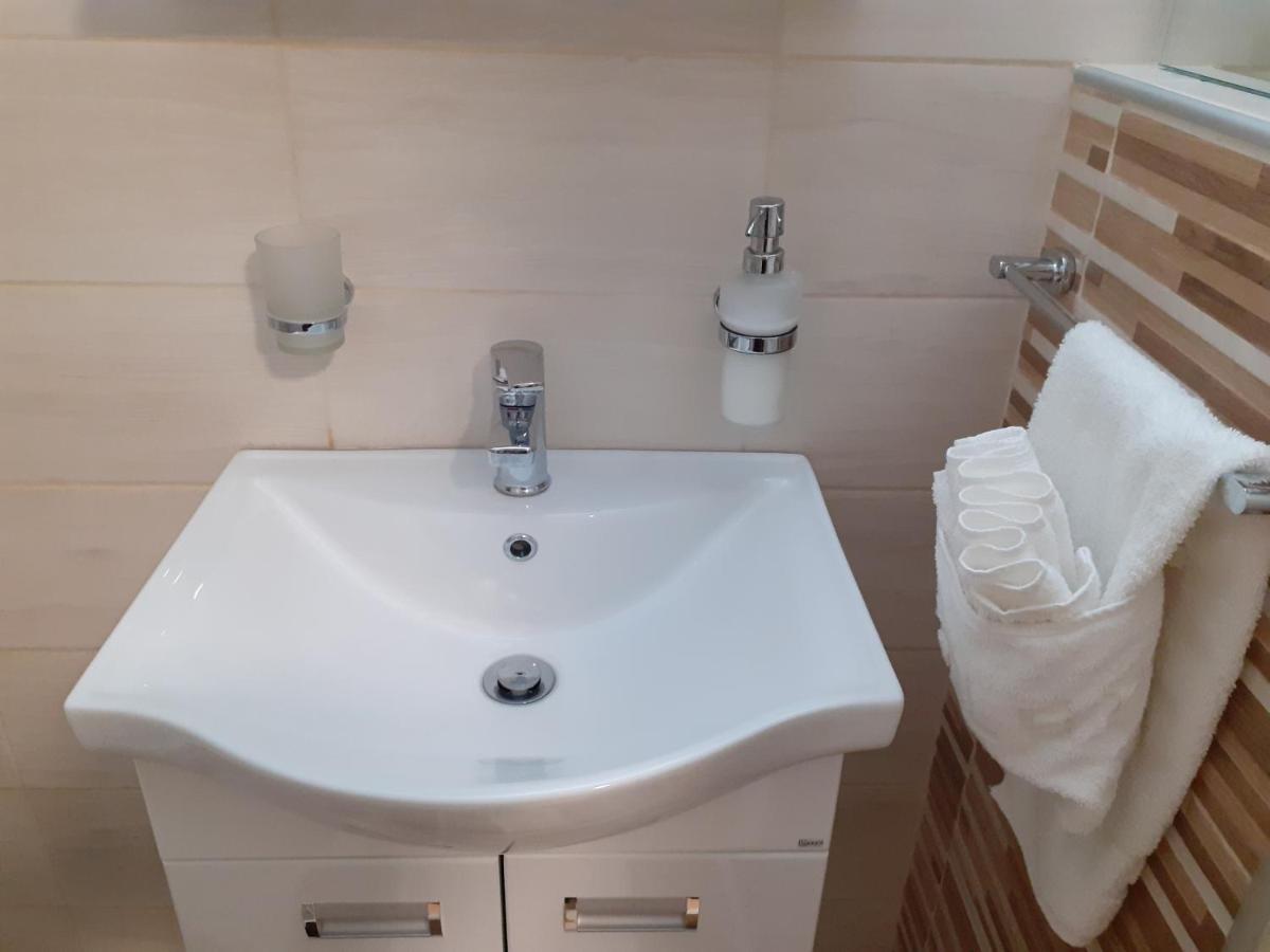 Apartman Nena Pirot Zewnętrze zdjęcie
