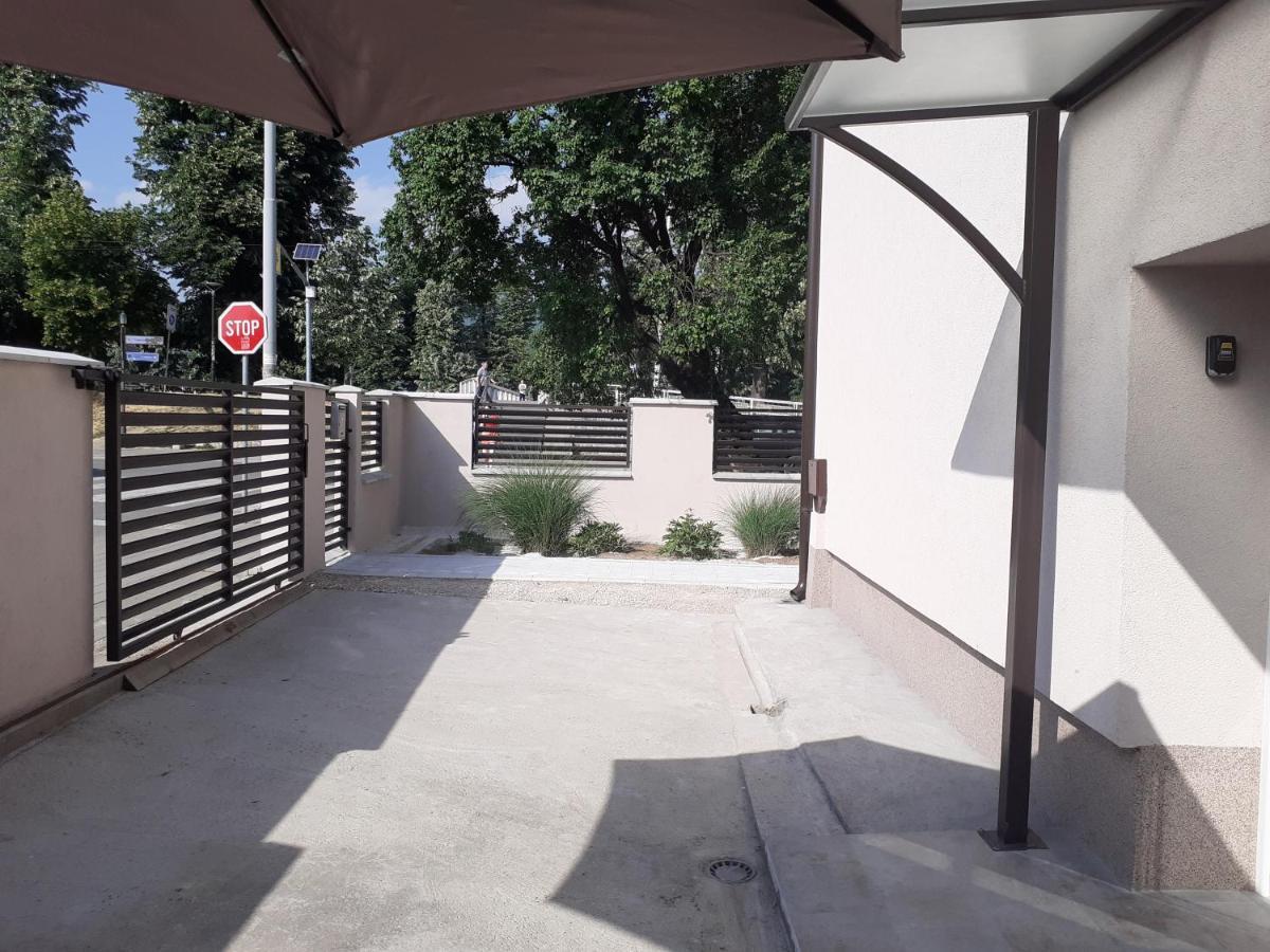 Apartman Nena Pirot Zewnętrze zdjęcie