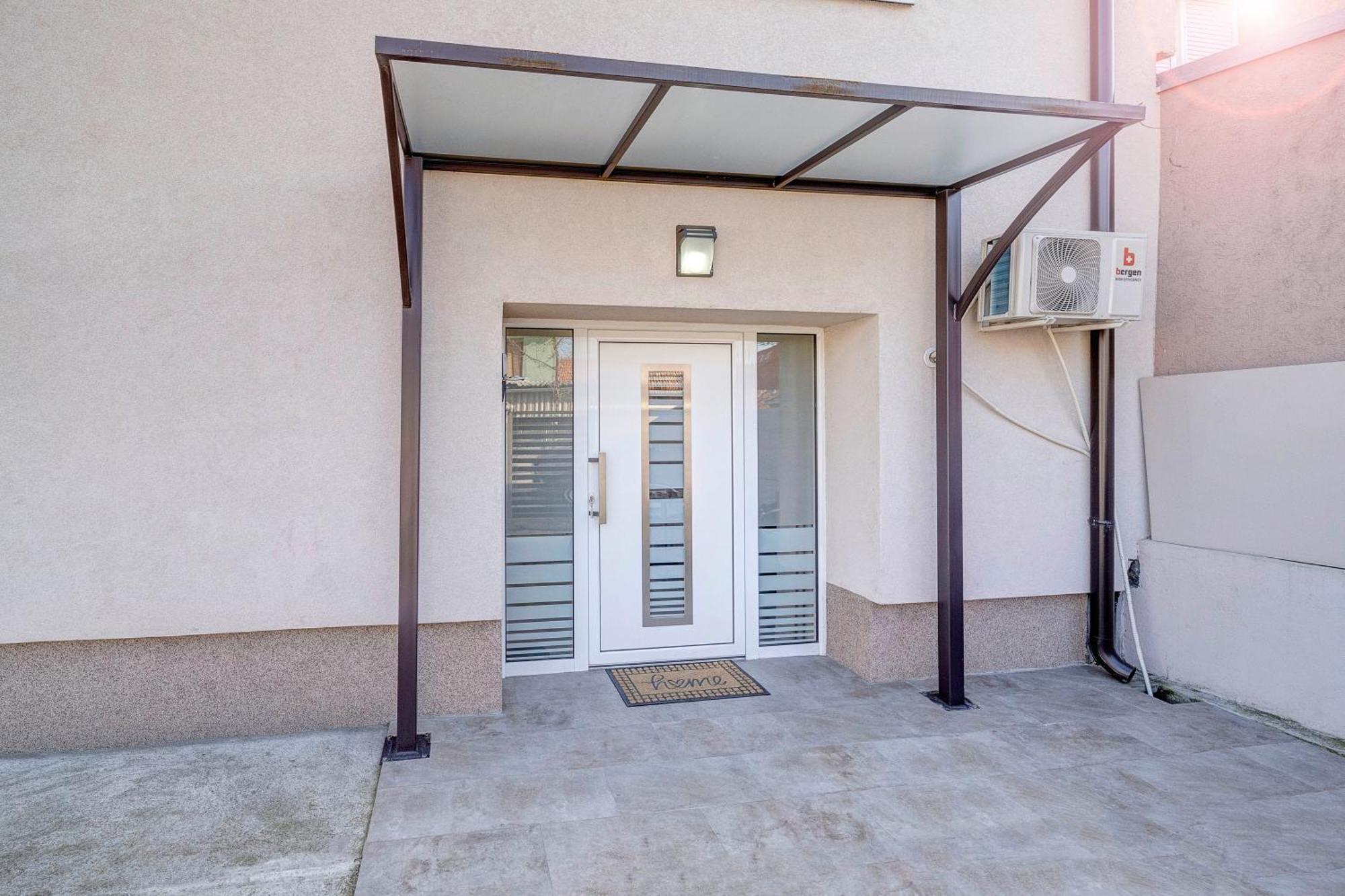 Apartman Nena Pirot Zewnętrze zdjęcie